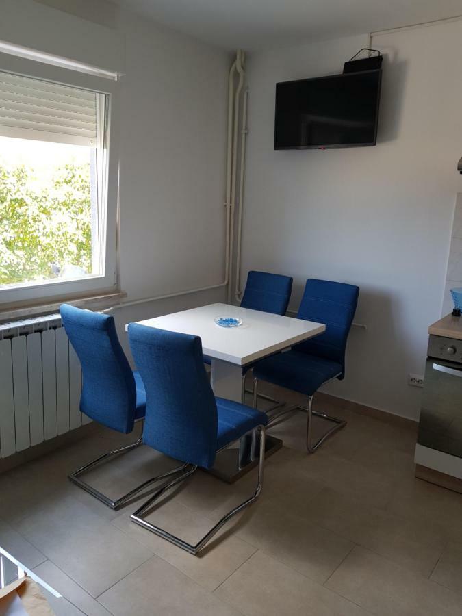 Vigo Apartman Pula Exterior photo